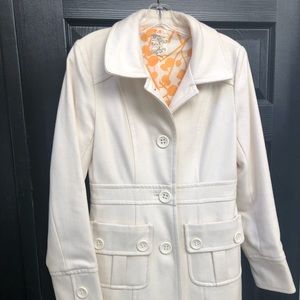 Women’s medium cream colored peacoat